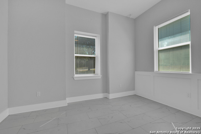 Image 18 of 24 For 1363 Canyon Edge