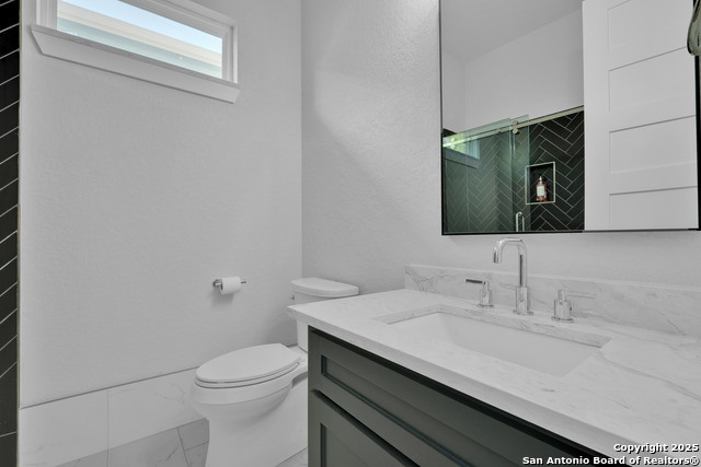 Image 22 of 24 For 1363 Canyon Edge