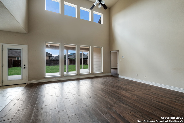 Image 21 of 42 For 2878 Coral Sky