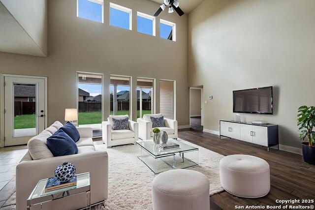 Image 4 of 42 For 2878 Coral Sky