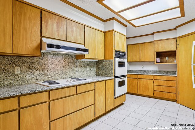 Image 11 of 52 For 5817 Winding Ridge