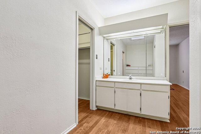 Image 29 of 52 For 5817 Winding Ridge