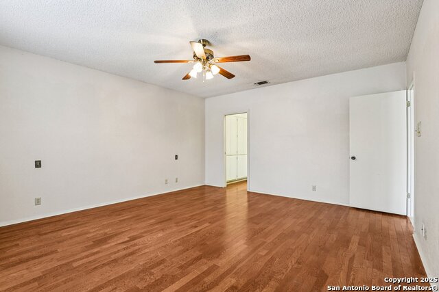 Image 4 of 52 For 5817 Winding Ridge