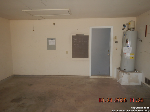 Image 10 of 19 For 2932 Candleberry Dr