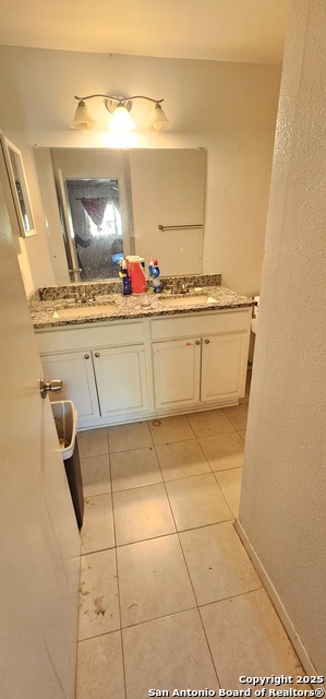 Image 13 of 35 For 815 Highgate