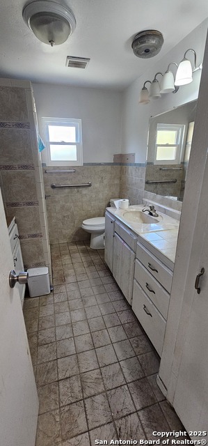 Image 19 of 35 For 815 Highgate