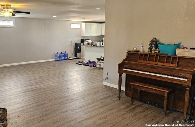 Image 5 of 35 For 815 Highgate