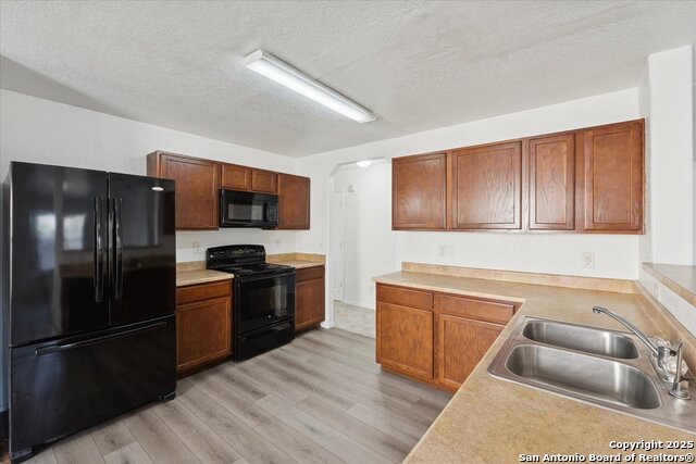 Image 14 of 46 For 9219 Hanover