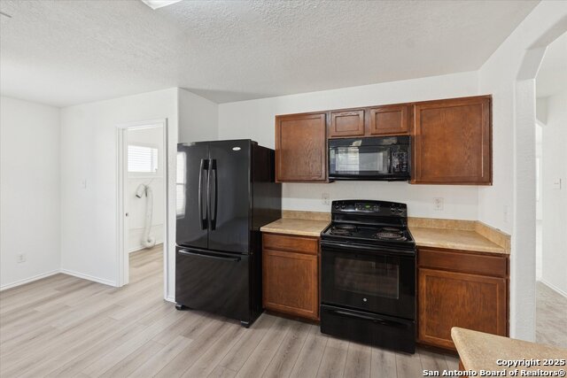 Image 16 of 46 For 9219 Hanover