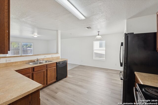 Image 17 of 46 For 9219 Hanover