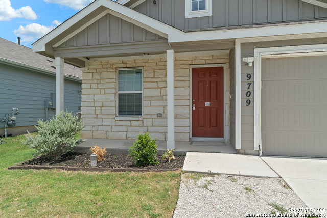 Image 4 of 24 For 9709 Marbach Brook