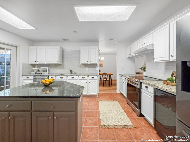 Image 11 of 37 For 7103 Autumn Park