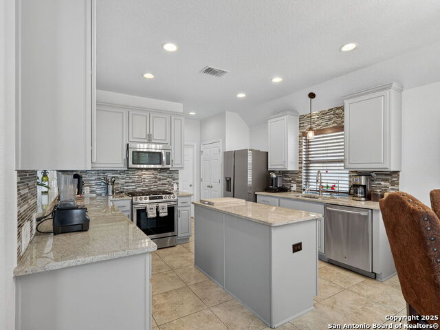 Image 13 of 31 For 2623 Ladera  