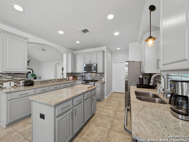 Image 14 of 31 For 2623 Ladera  