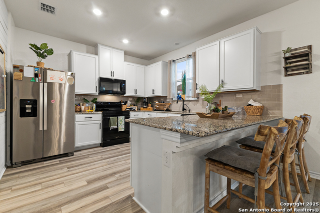 Listing photo id 10 for 11232 October Stead