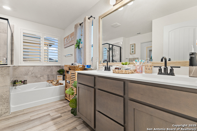 Listing photo id 24 for 11232 October Stead