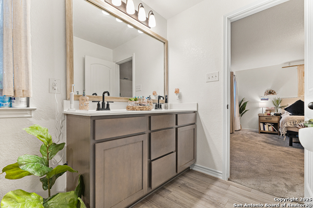 Listing photo id 27 for 11232 October Stead