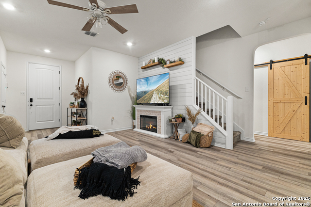 Listing photo id 6 for 11232 October Stead