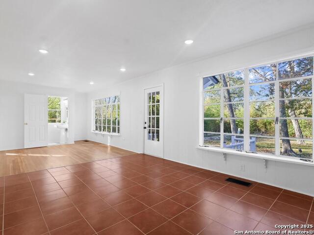 Image 11 of 40 For 123 Mandalay