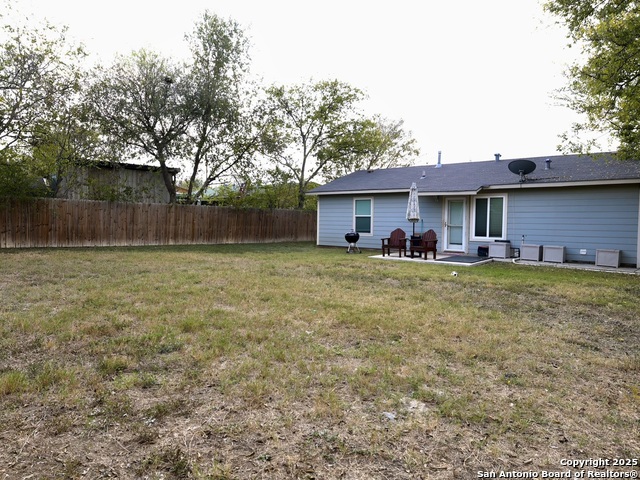 Image 12 of 16 For 915 Rexford  