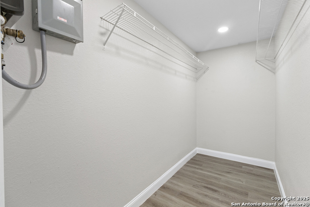 Image 13 of 28 For 2210 Crockett