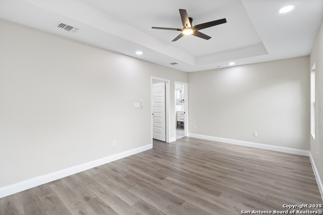 Image 16 of 28 For 2210 Crockett