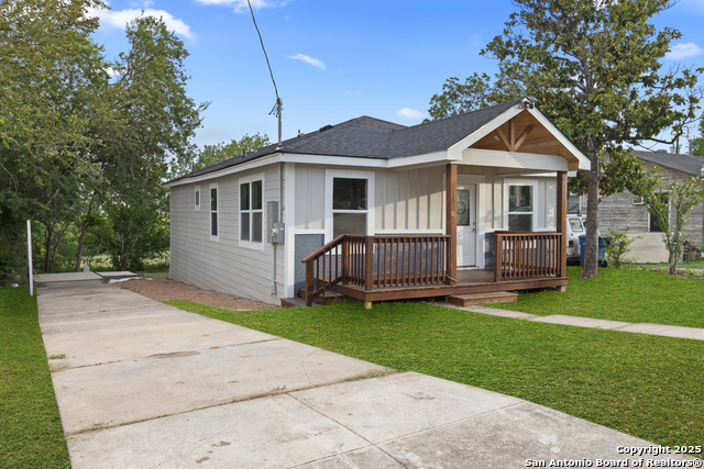 Image 2 of 28 For 2210 Crockett