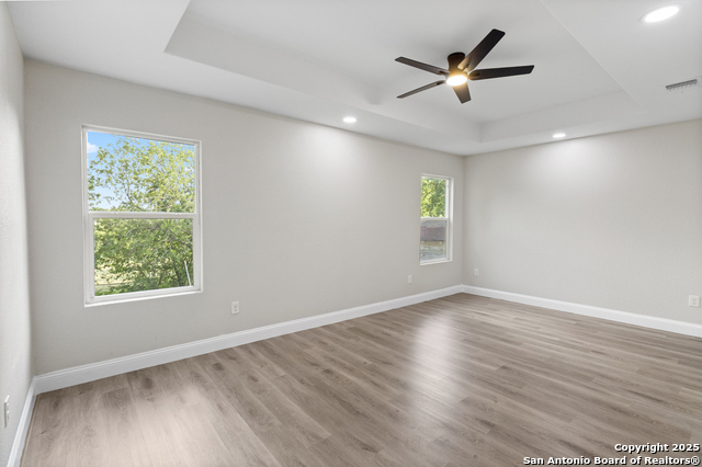 Image 24 of 28 For 2210 Crockett