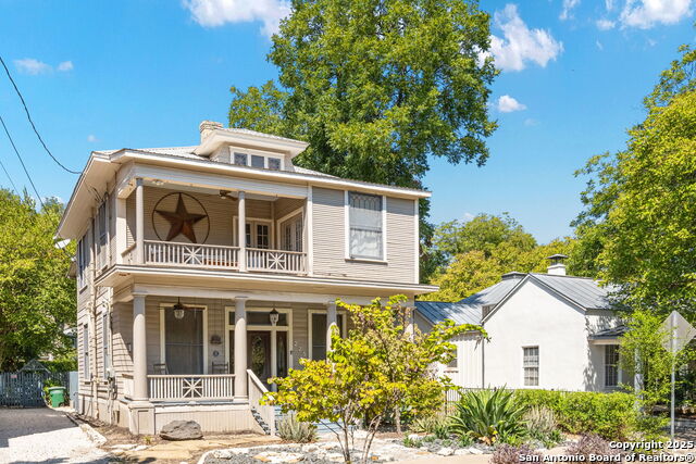 Image 2 of 40 For 225 Madison  