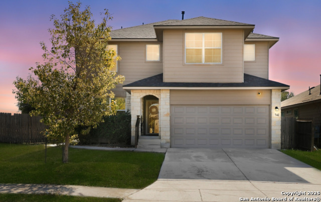 Image 3 of 31 For 742 Halogen Way