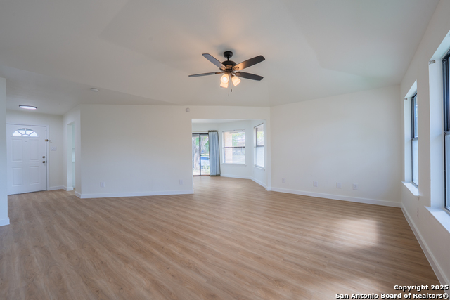 Image 14 of 48 For 201 Anhalt  