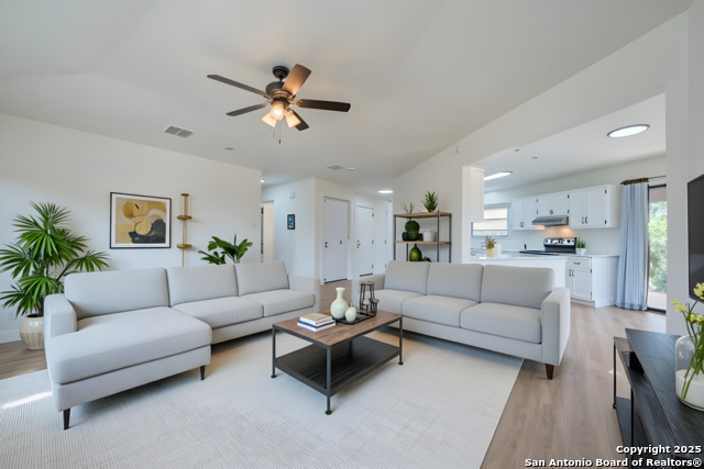 Image 17 of 48 For 201 Anhalt  