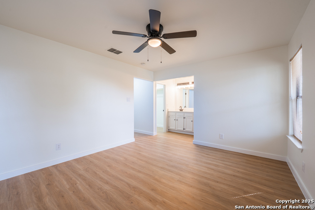 Image 32 of 48 For 201 Anhalt  