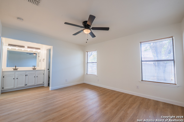 Image 33 of 48 For 201 Anhalt  