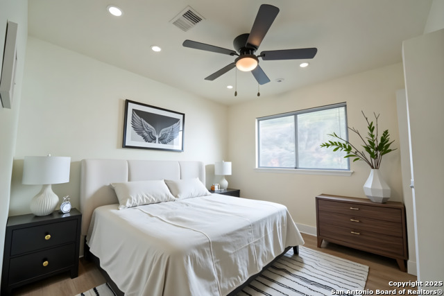 Image 38 of 48 For 201 Anhalt  