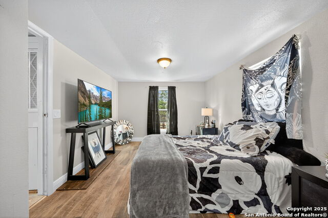 Image 17 of 43 For 974 S Addison