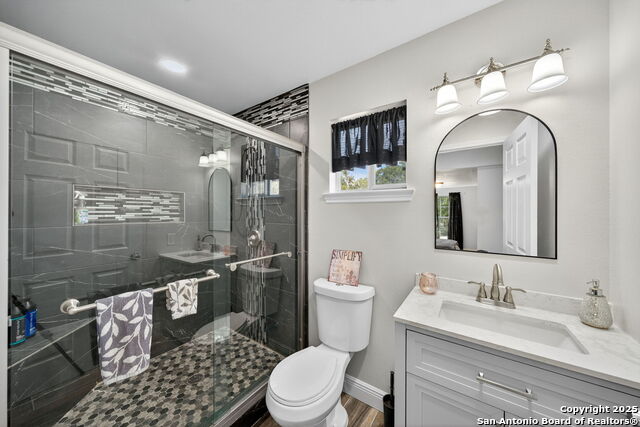 Image 19 of 43 For 974 S Addison