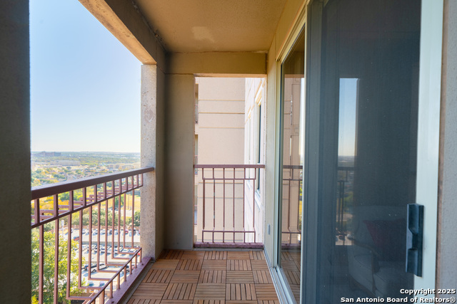 Image 12 of 18 For 1 Towers Park  1205