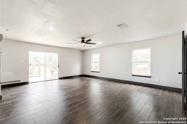 Image 10 of 43 For 8626 Vantage