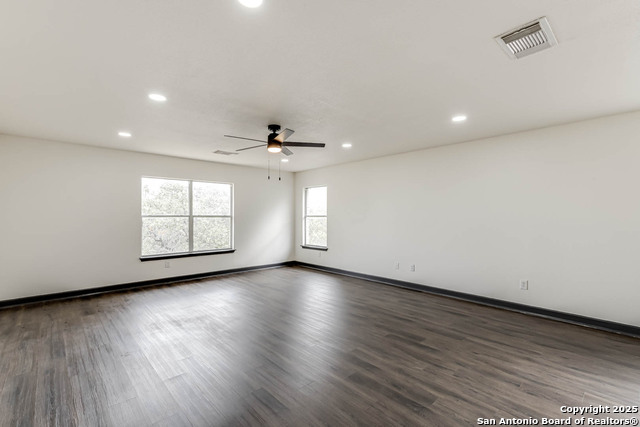 Image 23 of 43 For 8626 Vantage