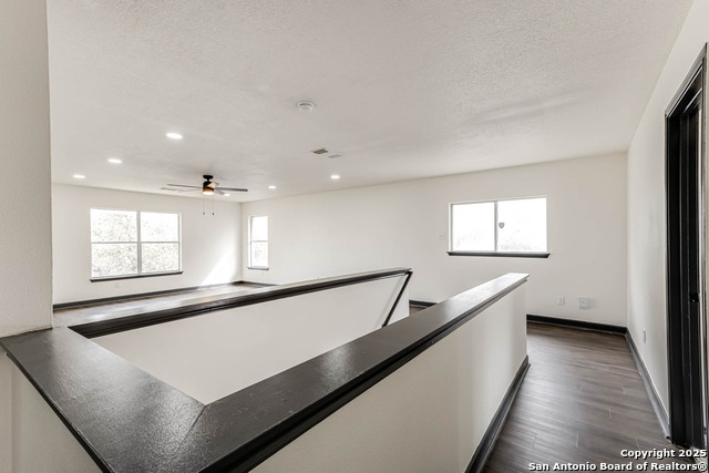 Image 26 of 43 For 8626 Vantage