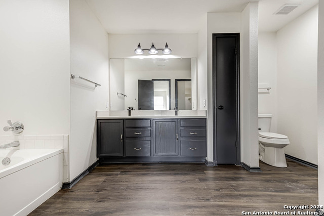 Image 29 of 43 For 8626 Vantage