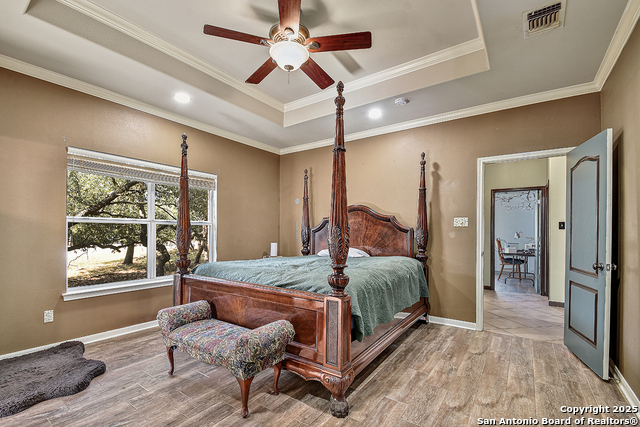 Image 16 of 30 For 518 Oracle  