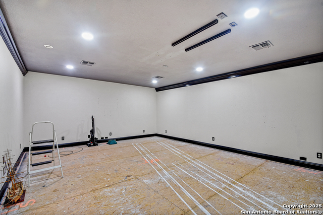 Image 24 of 30 For 518 Oracle  