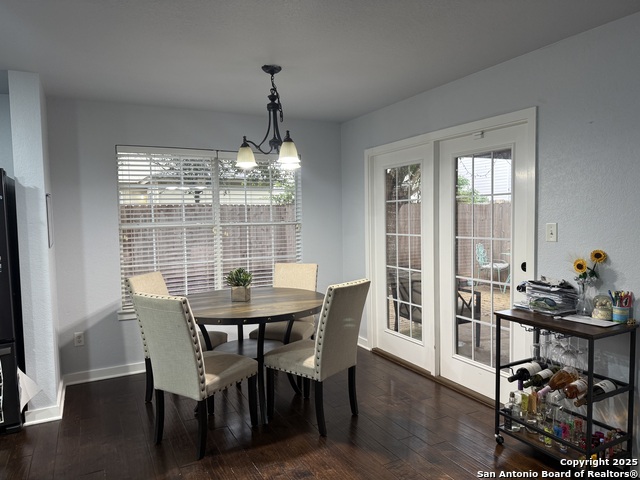 Image 5 of 11 For 13707 York Woods