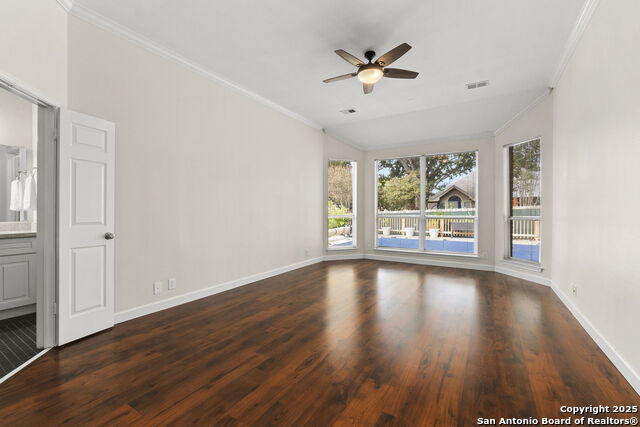 Image 12 of 27 For 6119 Hart Glen