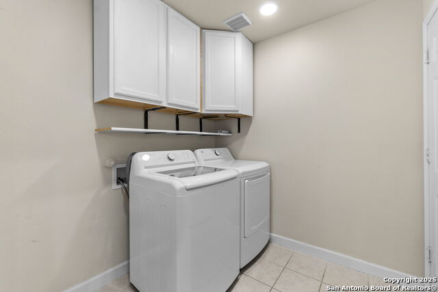 Image 22 of 27 For 6119 Hart Glen