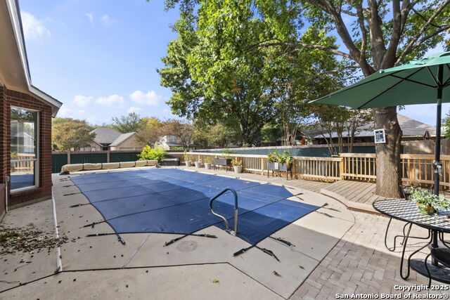 Image 25 of 27 For 6119 Hart Glen