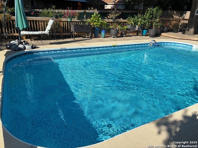 Image 3 of 27 For 6119 Hart Glen