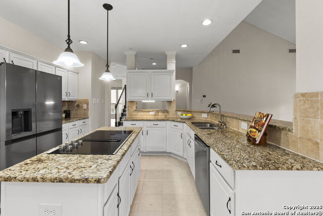 Image 6 of 27 For 6119 Hart Glen